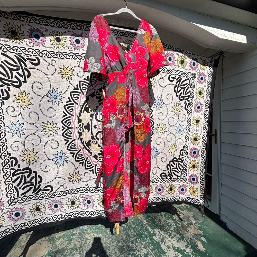 True Destiny Floral Kimono Dress Under Short Cape Skirt w/ Tie Waist Size Medium - Picture 13 of 16